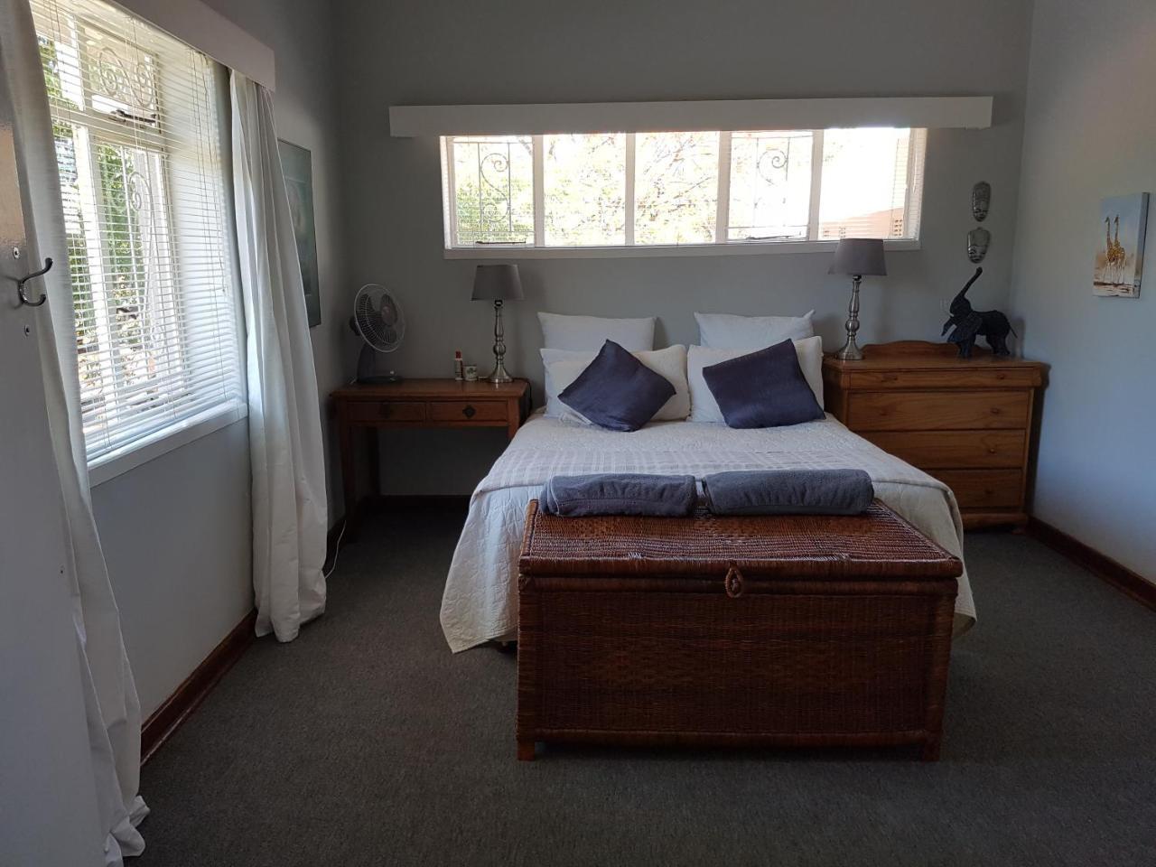 Burnham Road Suite Guest House Bulawayo Exterior foto