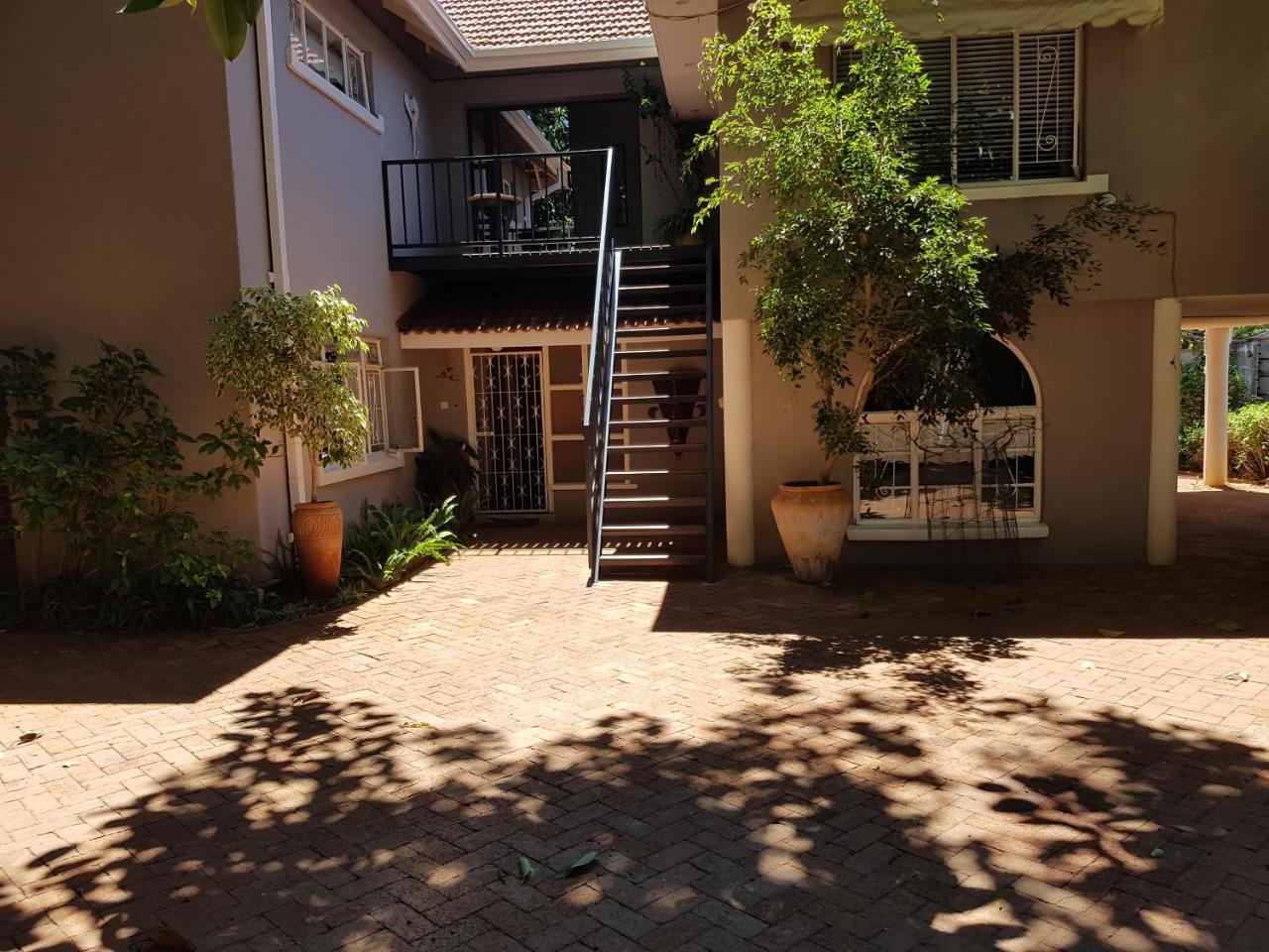 Burnham Road Suite Guest House Bulawayo Exterior foto